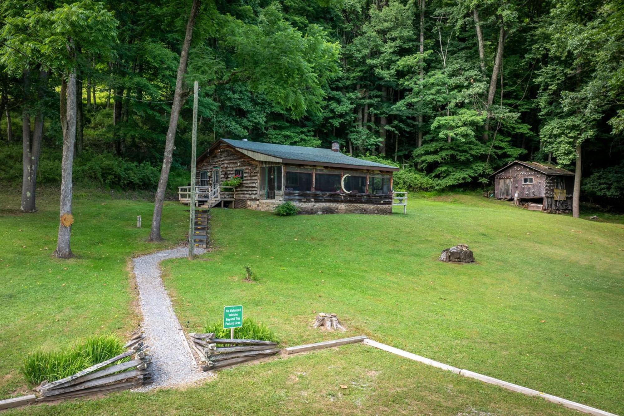 Charming Parsons Cabin With Grill On The Cheat River エクステリア 写真
